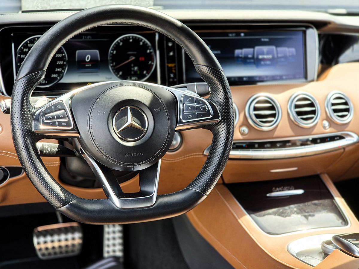 Mercedes-Benz Classe S Coupe 500 4matic - volant