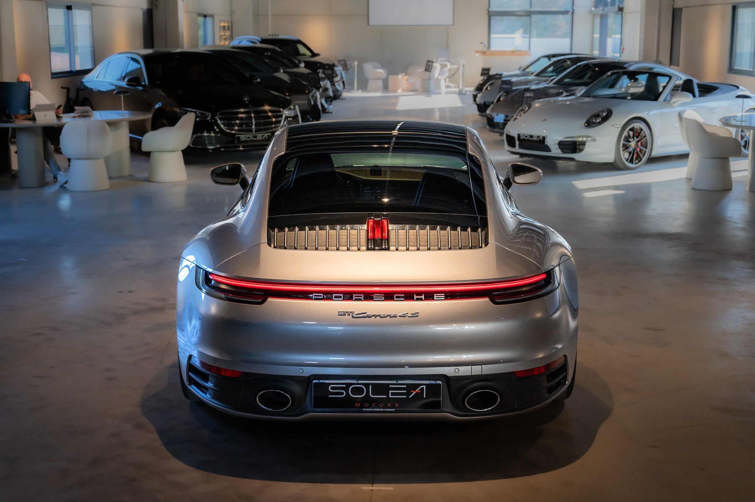 Porsche_Carrera-4S_argent_03
