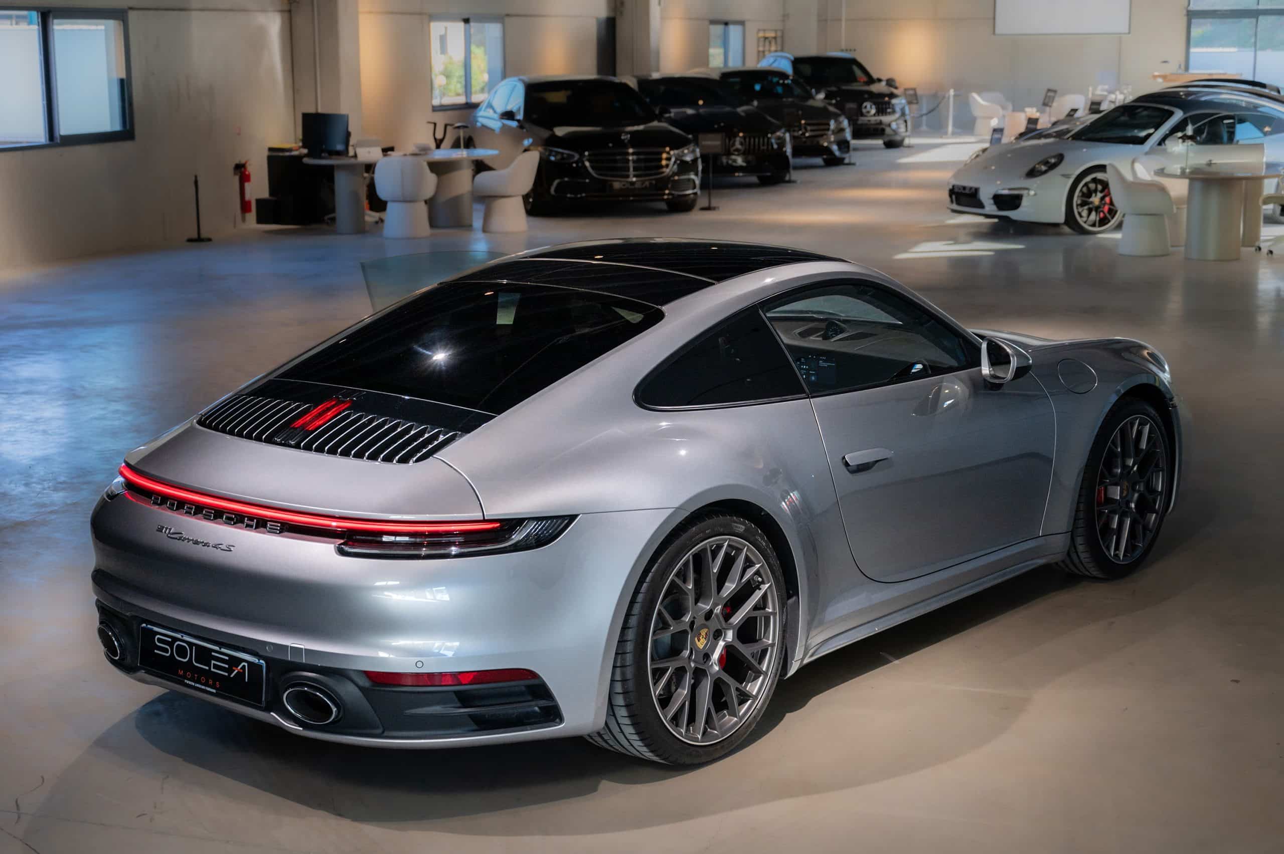 Porsche_Carrera-4S_argent_09