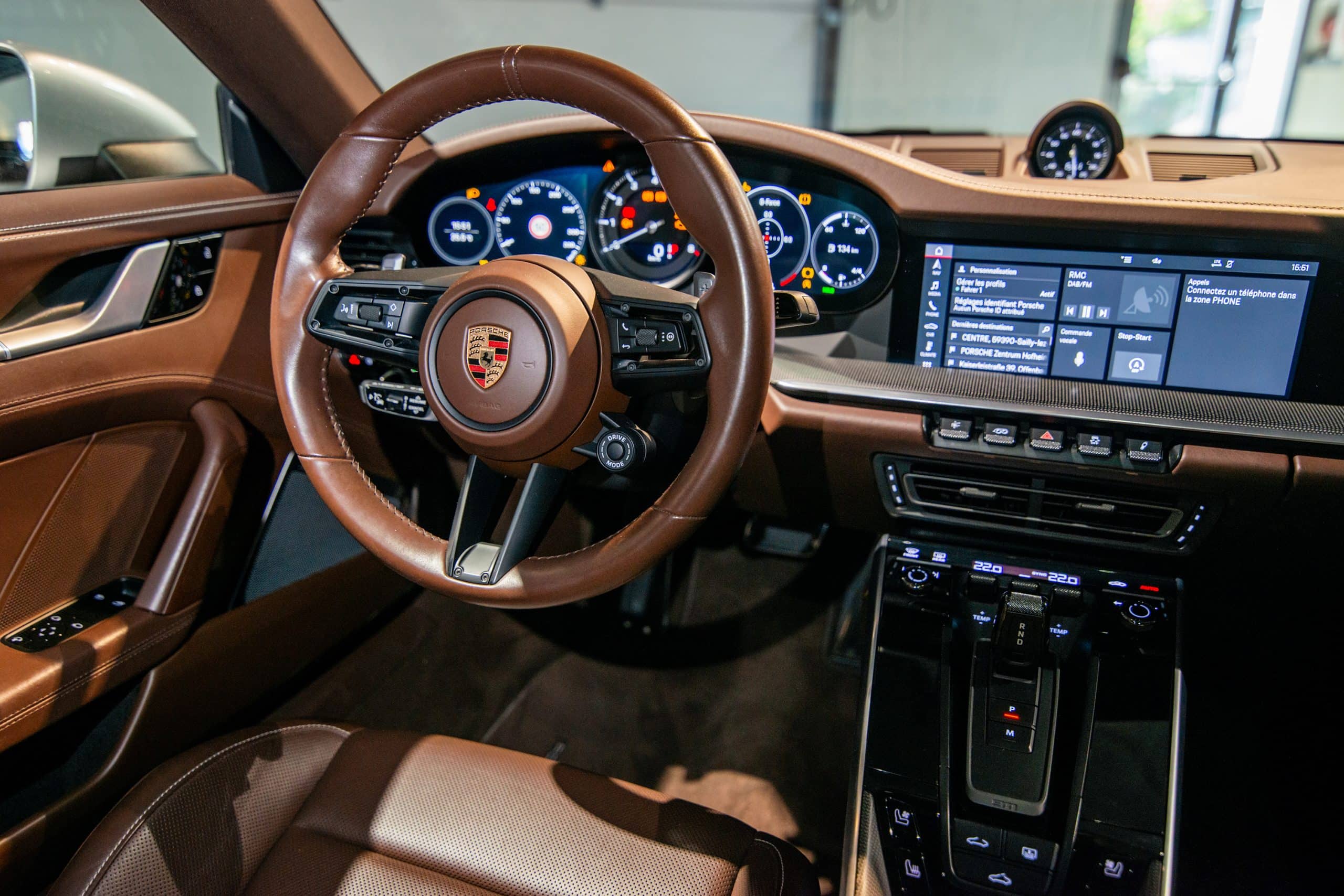 Porsche_Carrera-4S_argent_33