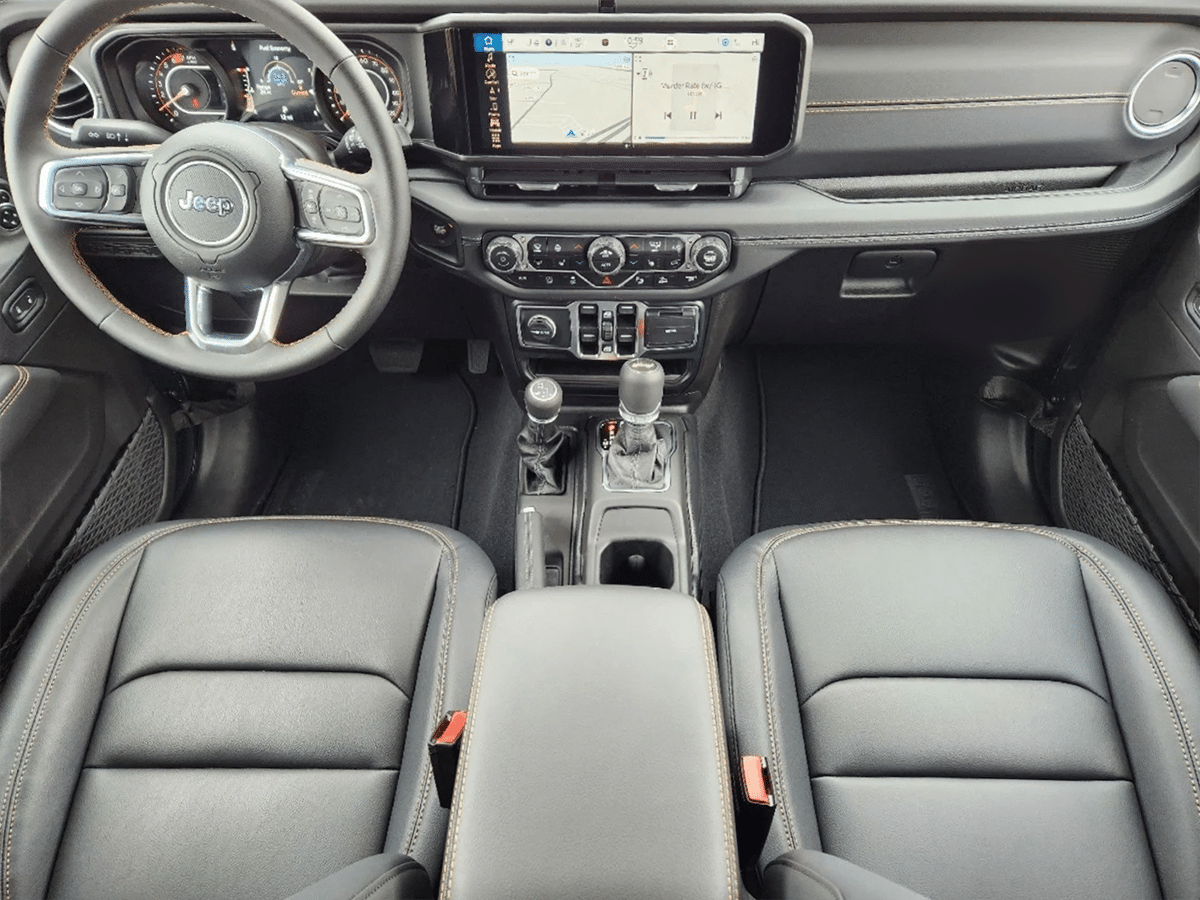 Jeep Wrangler SAHARA UNLIMITED - 4
