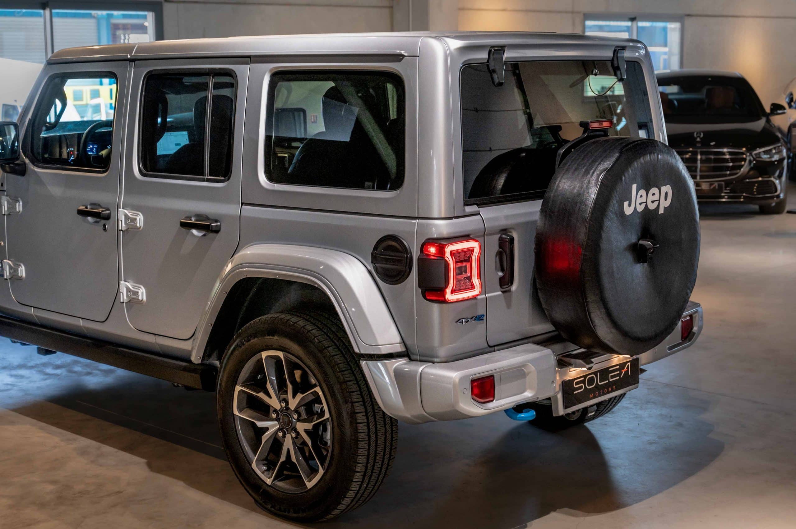 Jeep_4xe_09