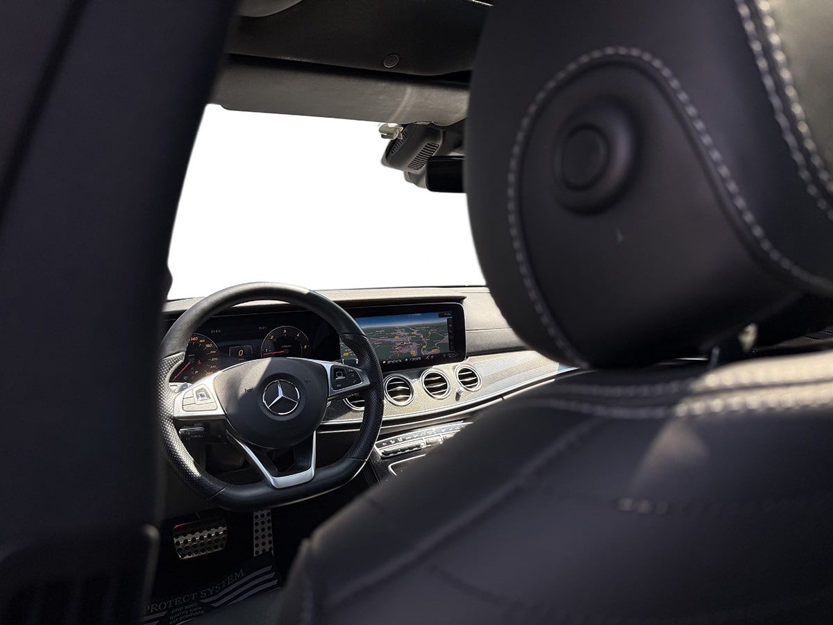 Mercedes-Benz Classe E - intérieur 1