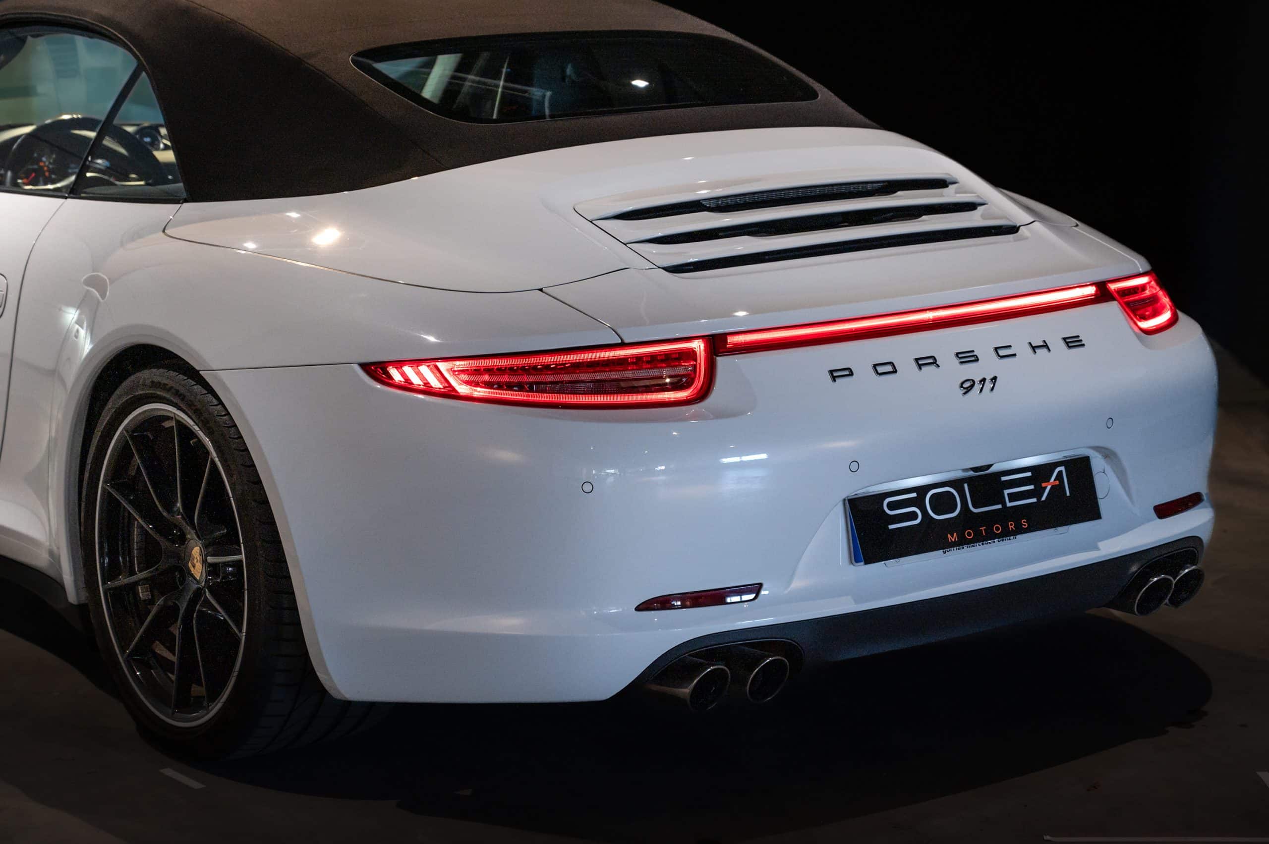Porsche-Carrera-4S-blanche_SM_13