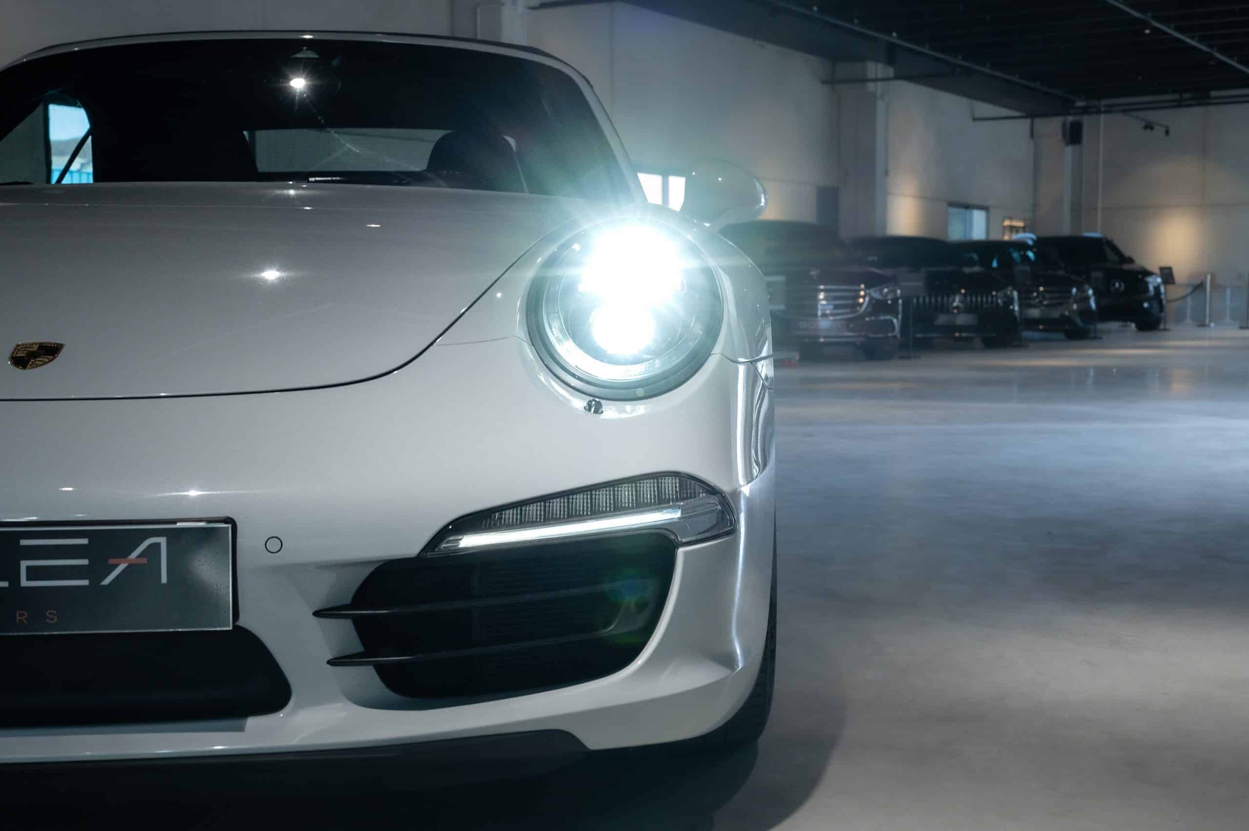 Porsche-Carrera-4S-blanche_SM_14