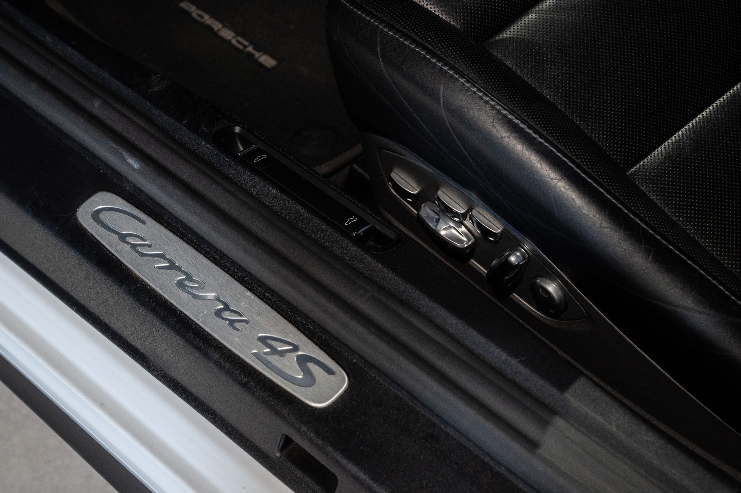 Porsche-Carrera-4S-blanche_SM_21