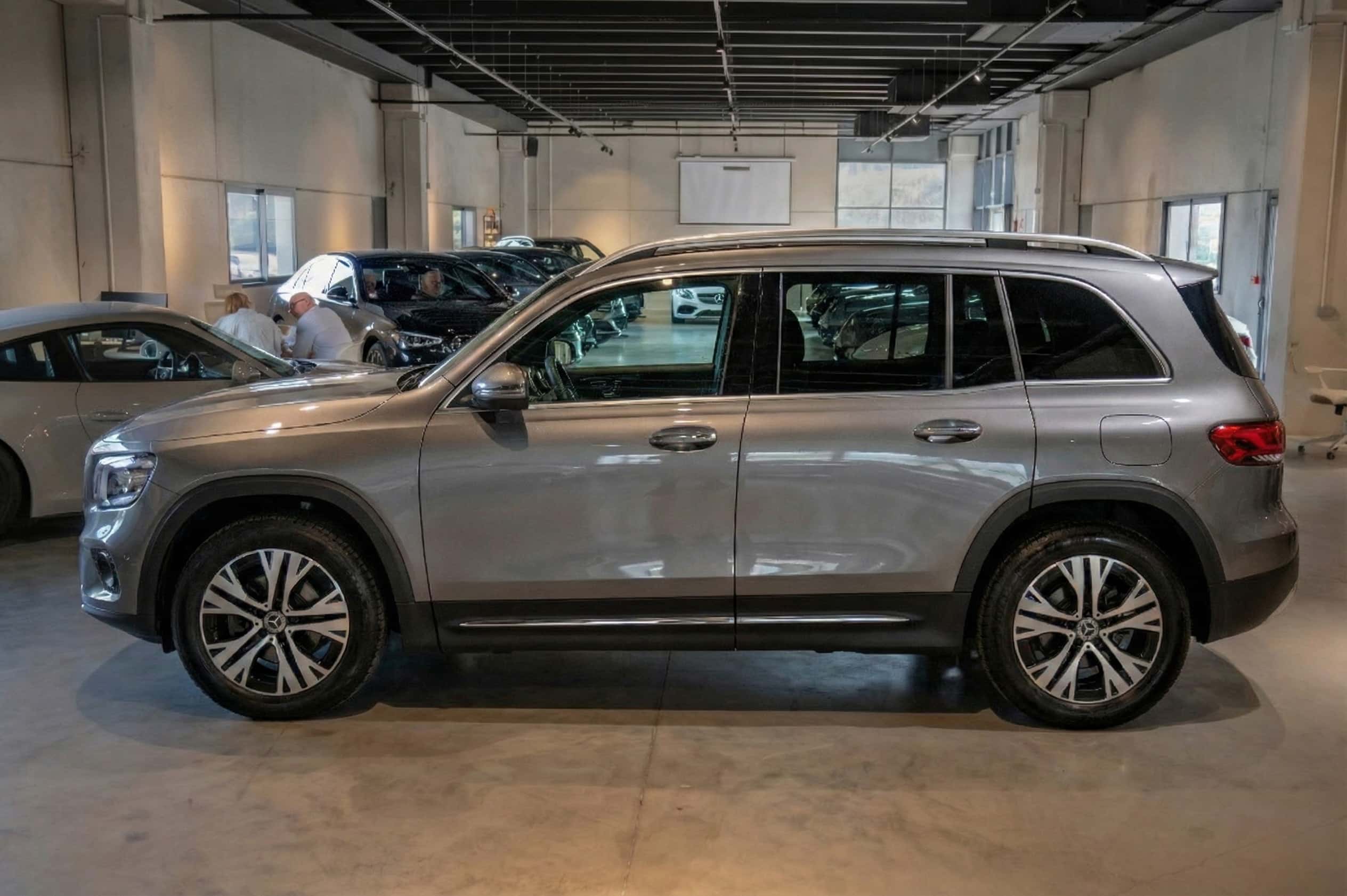 Mercedes GLB côté gauche