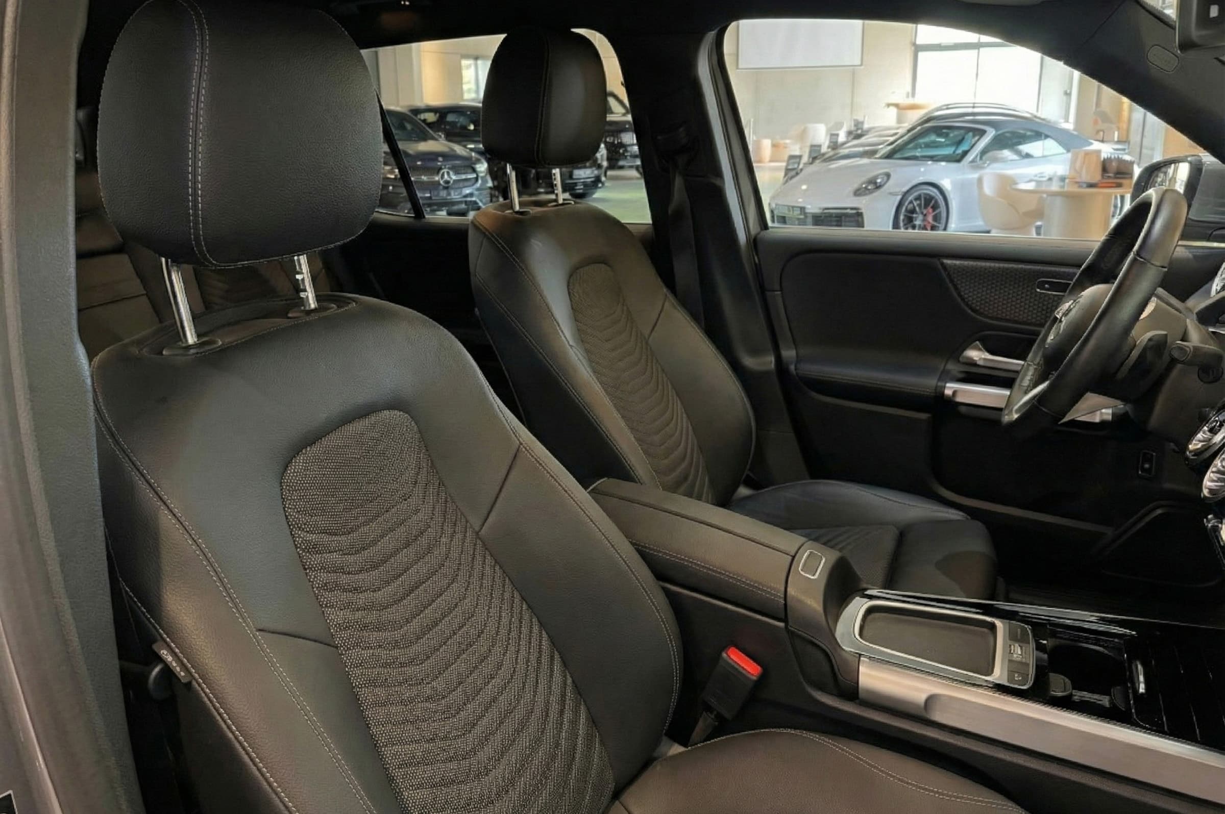 Mercedes GLB sièges av