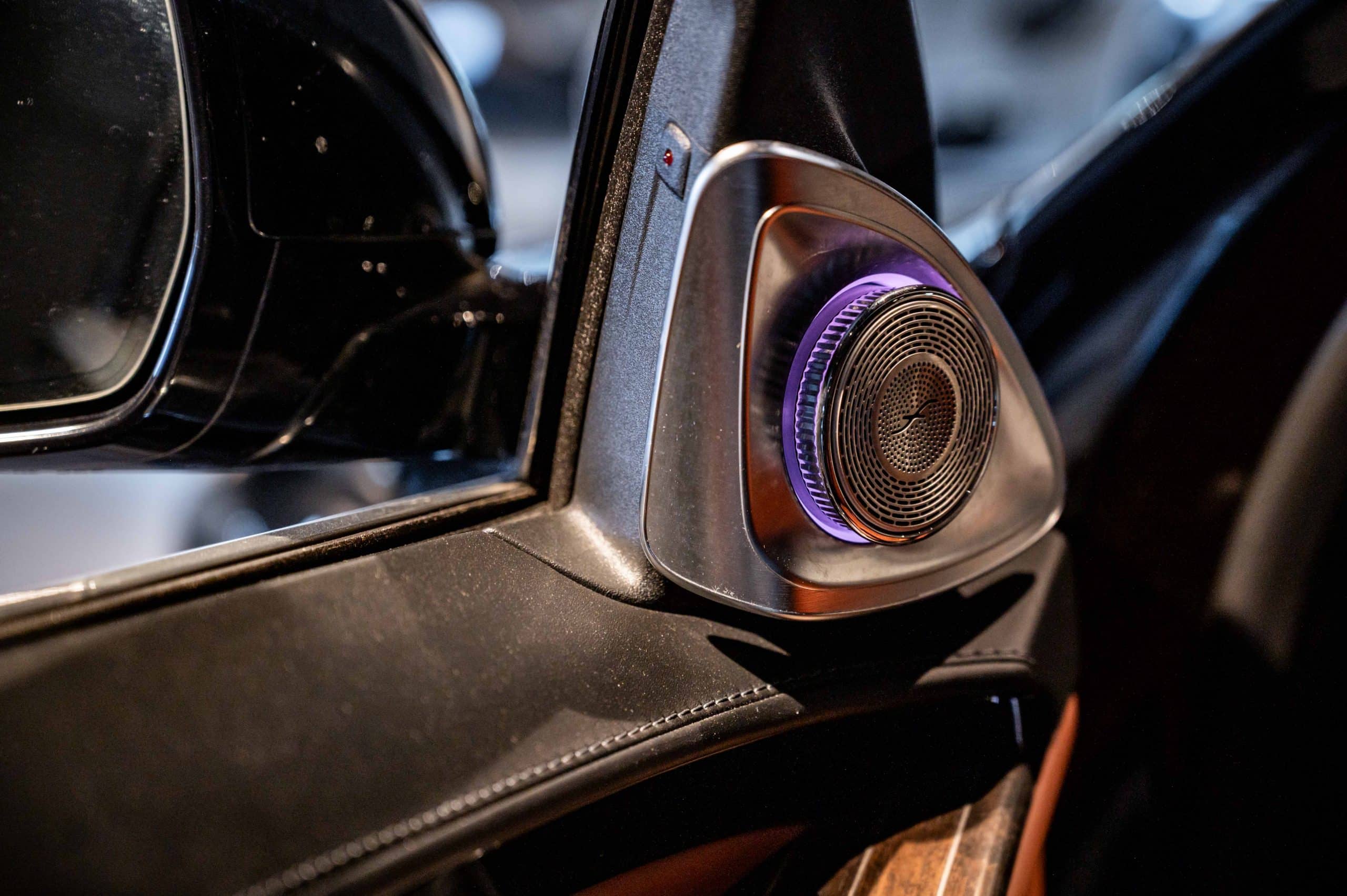 Mercedes_Classe-S__hybride-noire_12