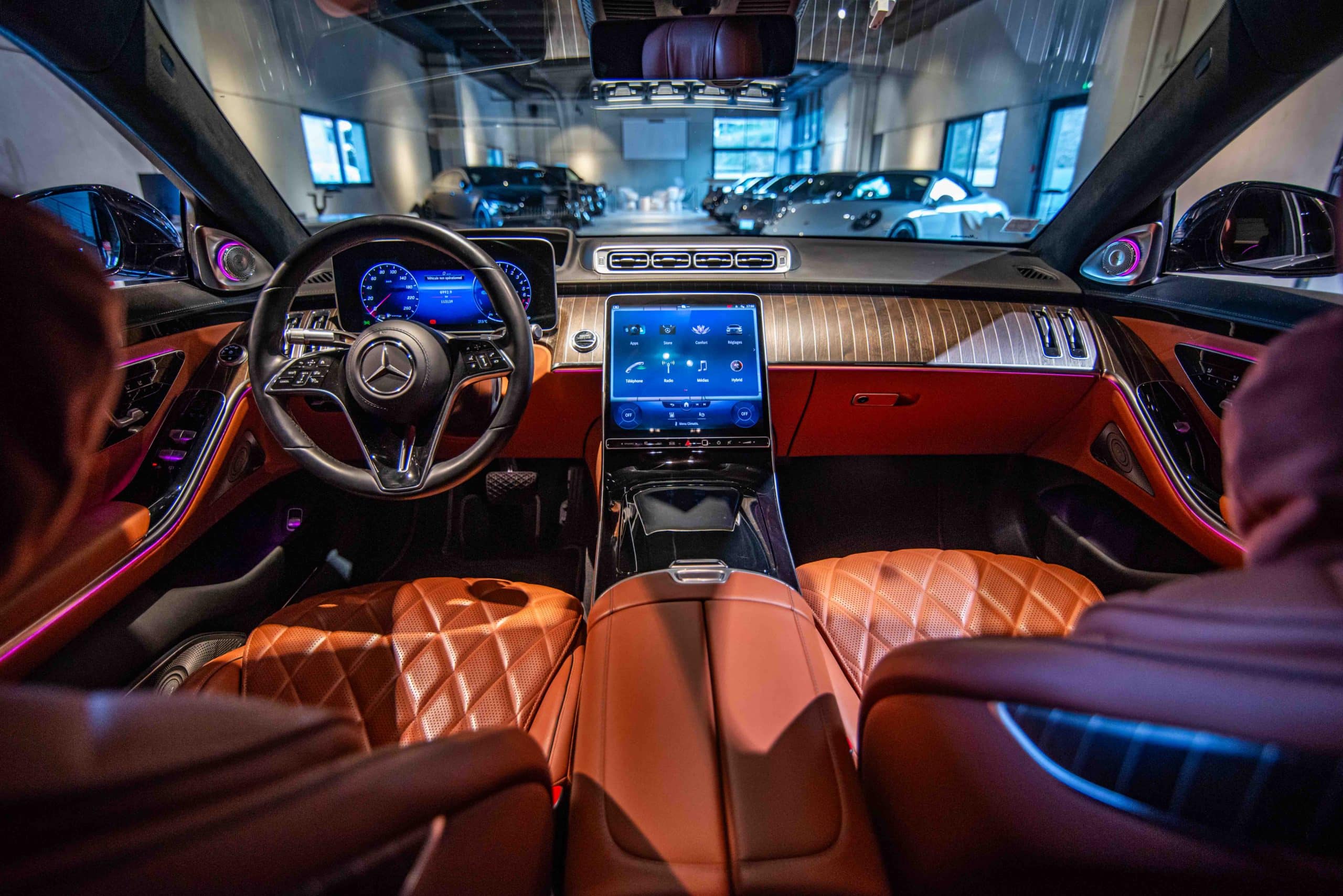 Mercedes_Classe-S__hybride-noire_22