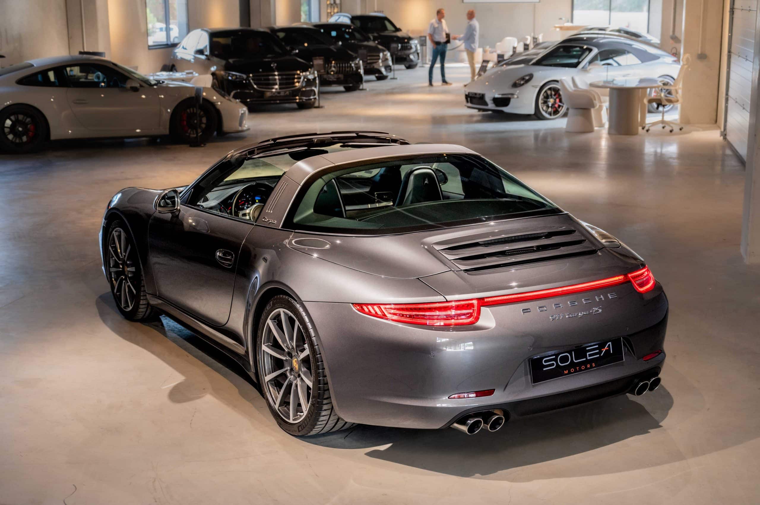Porsche_911-Targa-4S_gris-metallisé-15