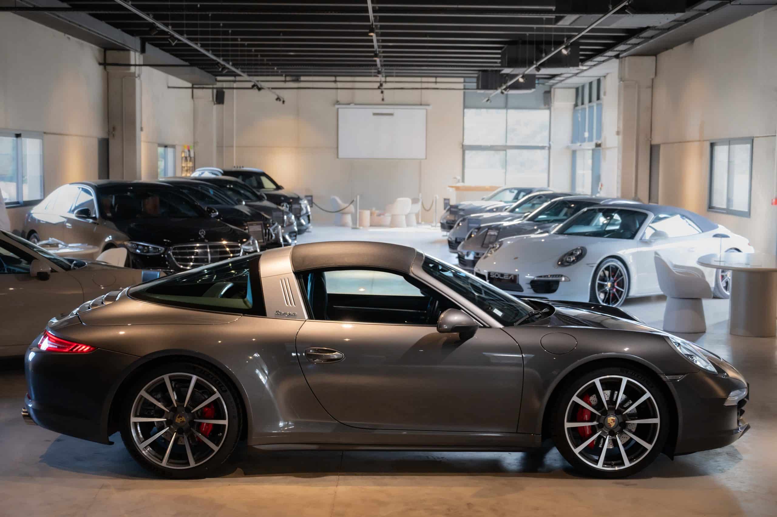 Porsche_911-Targa-4S_gris-metallisé-5