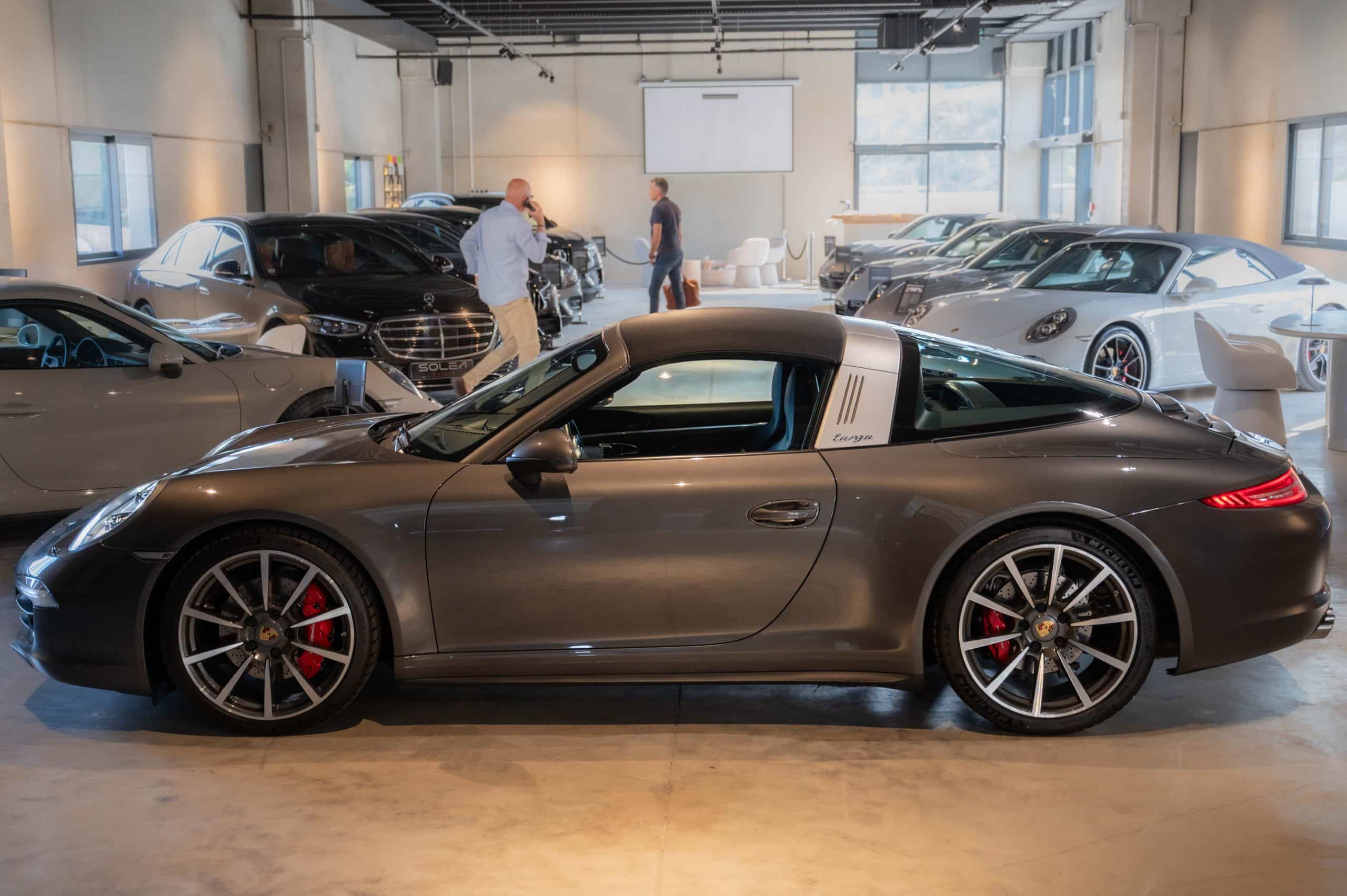 Porsche_911-Targa-4S_gris-metallisé-9