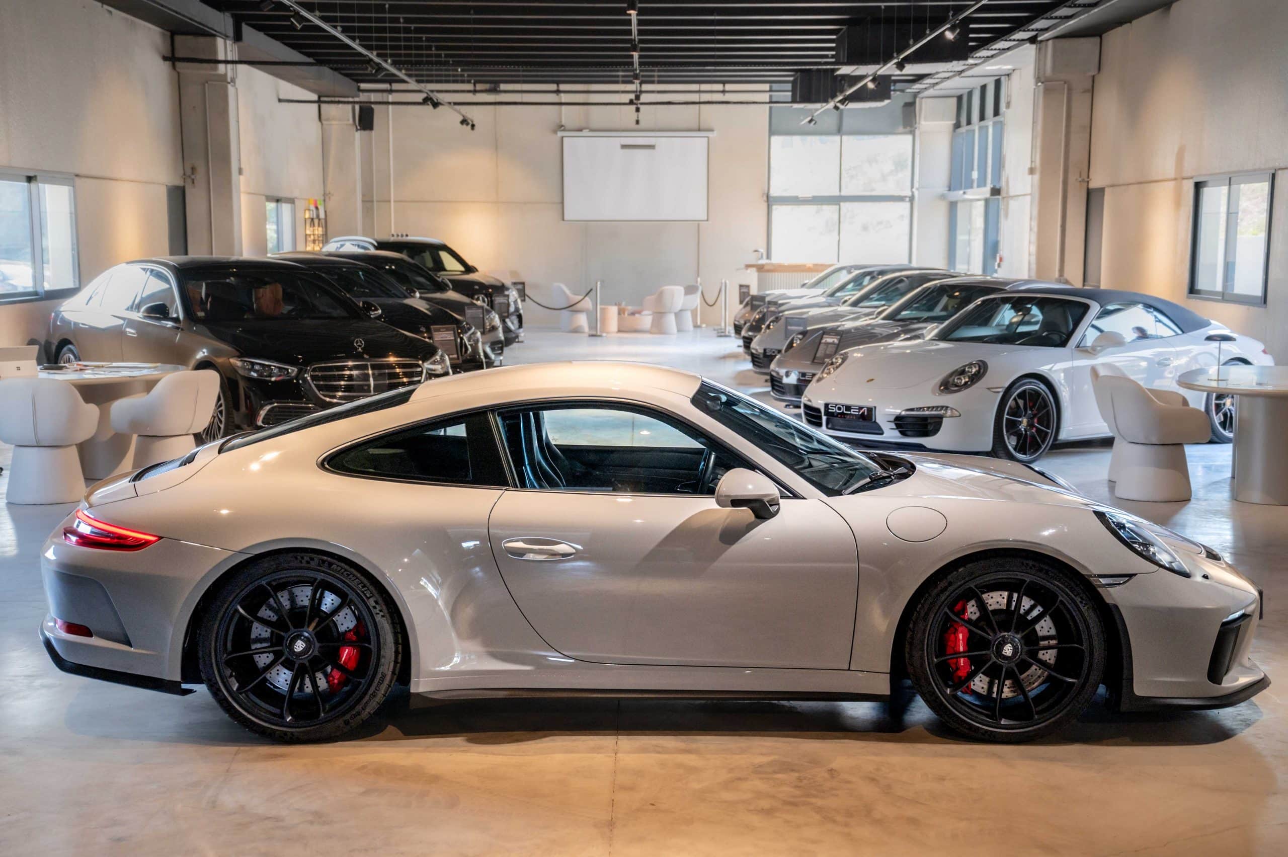 Porsche_GT3-Touring_04