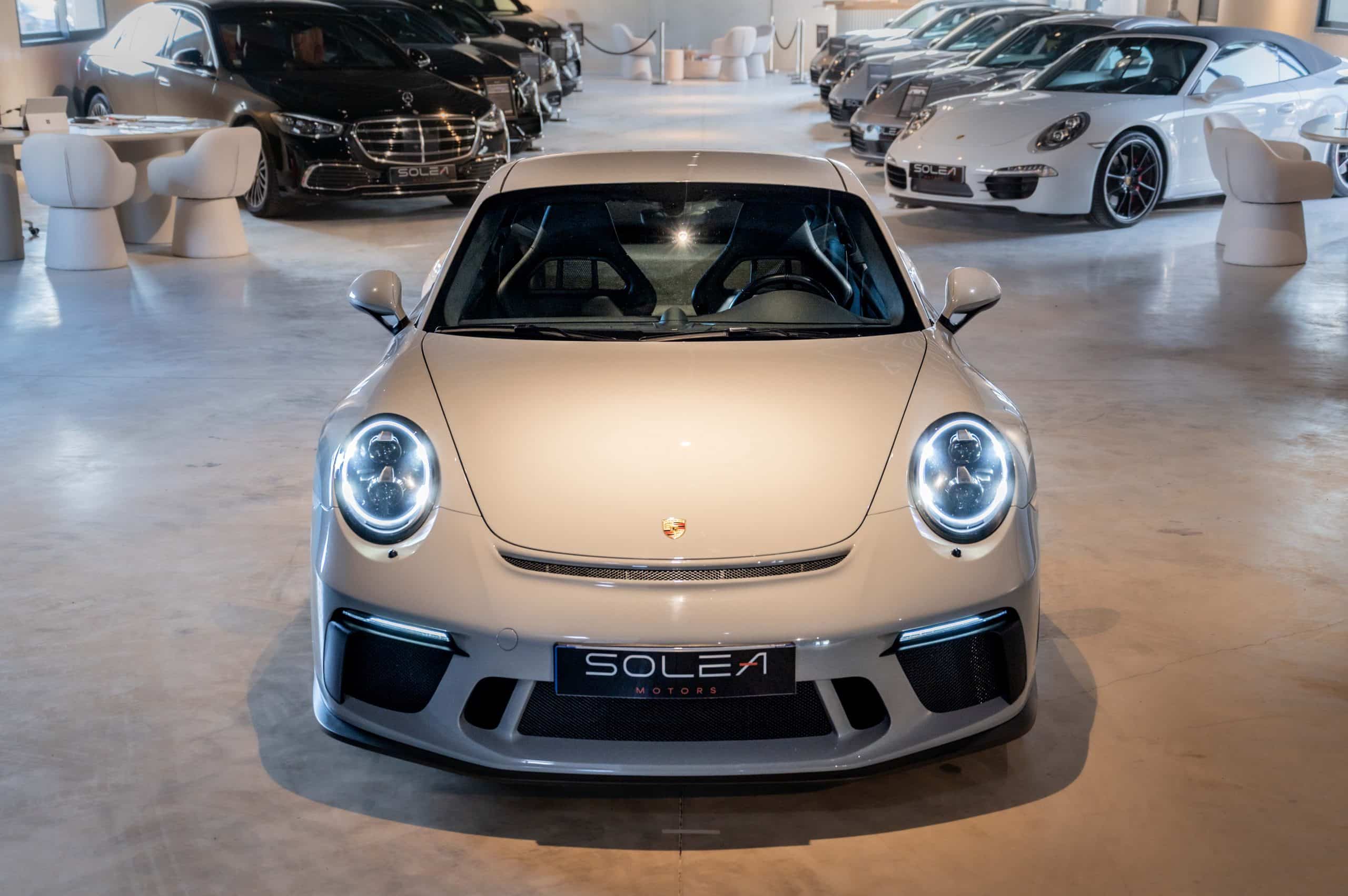 Porsche_GT3-Touring_05