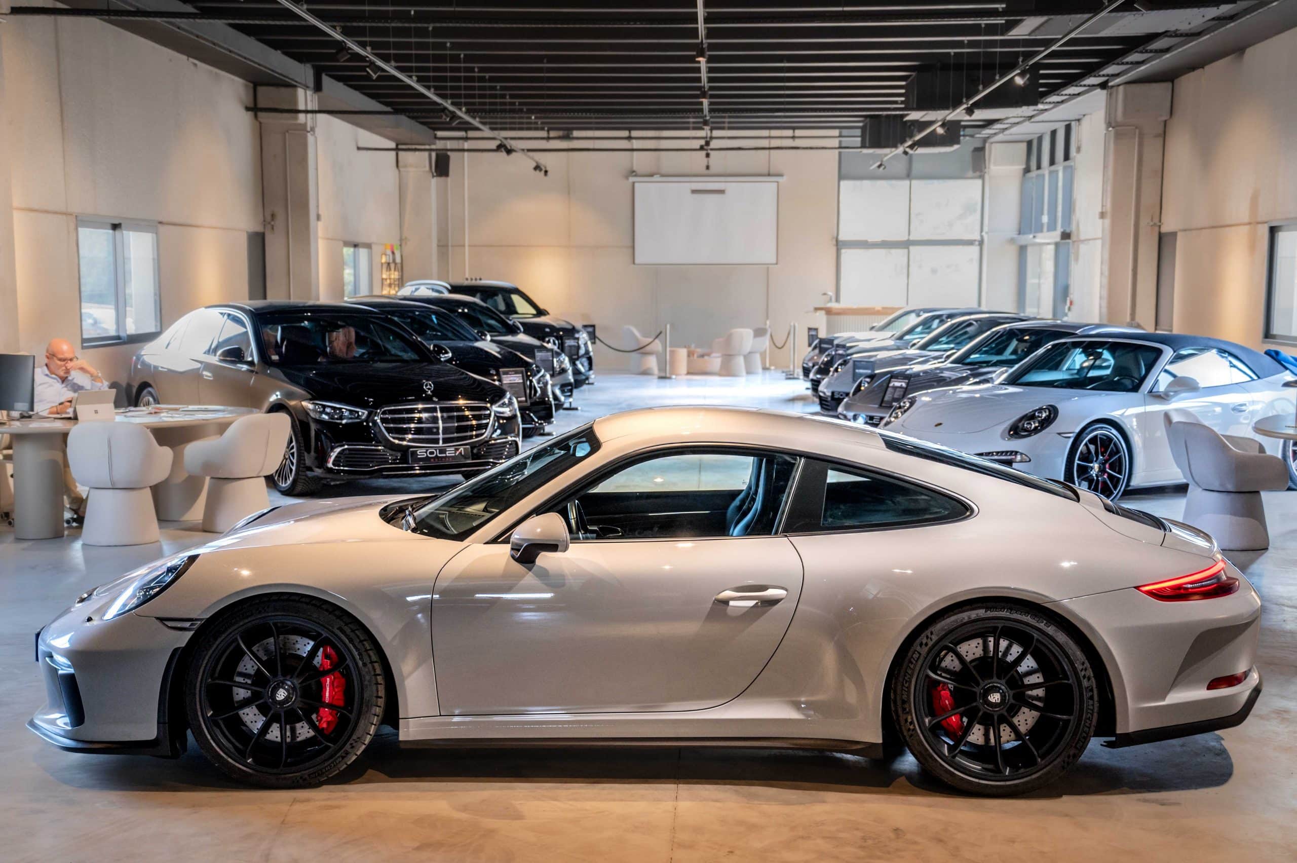 Porsche_GT3-Touring_06