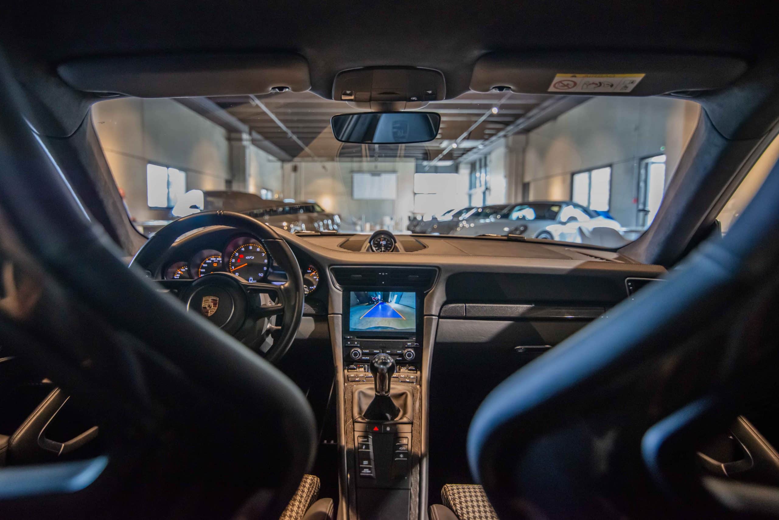 Porsche_GT3-Touring_20