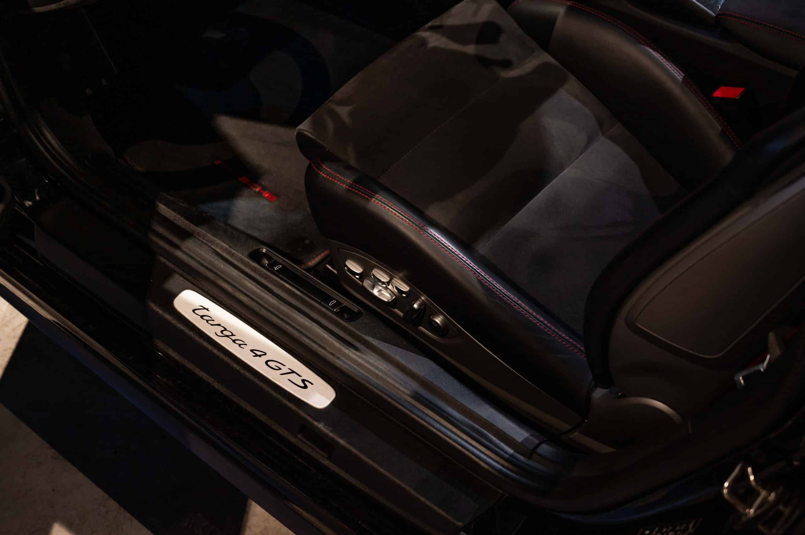 Porsche_Targa-4-GTS_14