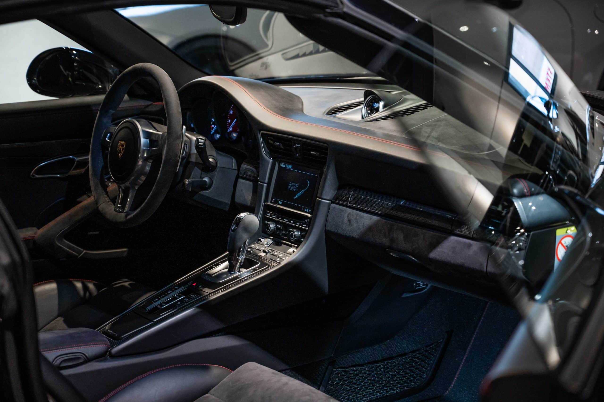 Porsche_Targa-4-GTS_15