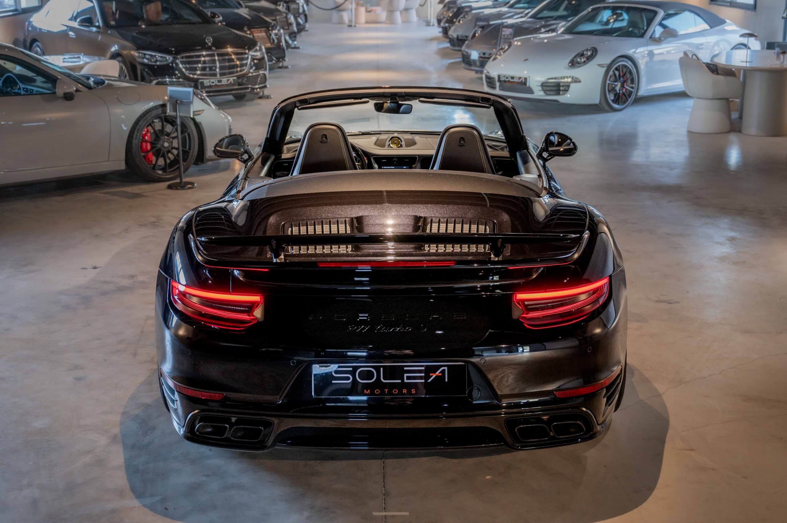 Porsche_Turbo-S_noire-10