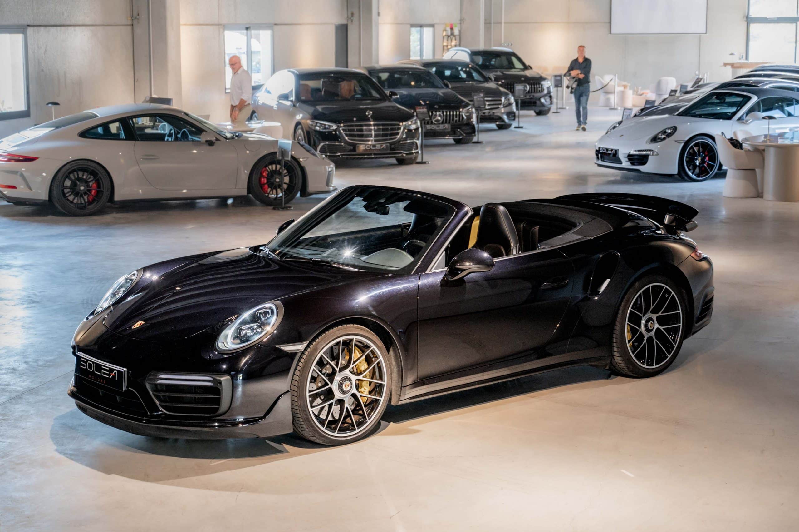 Porsche_Turbo-S_noire-3