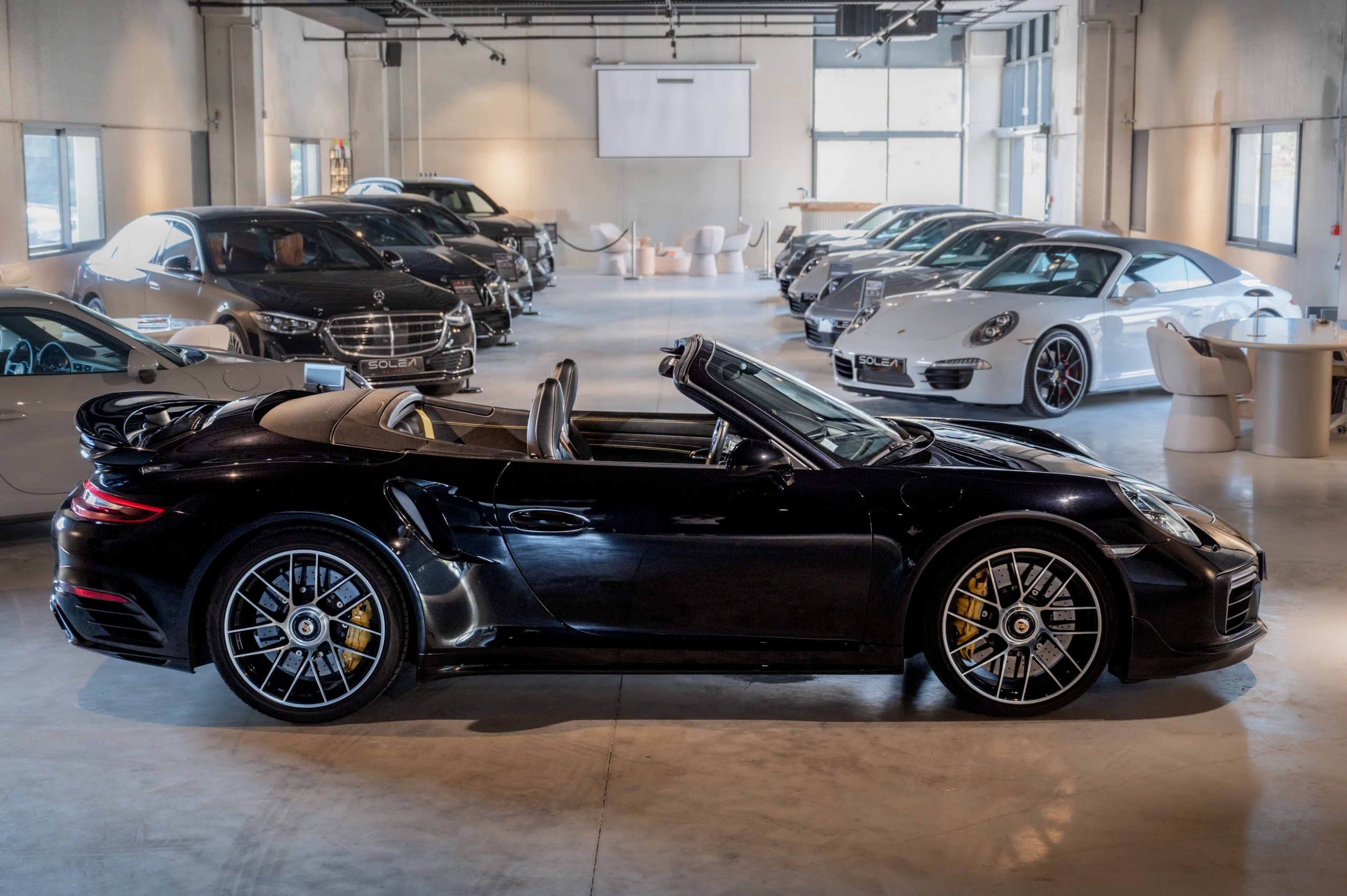 Porsche_Turbo-S_noire-4