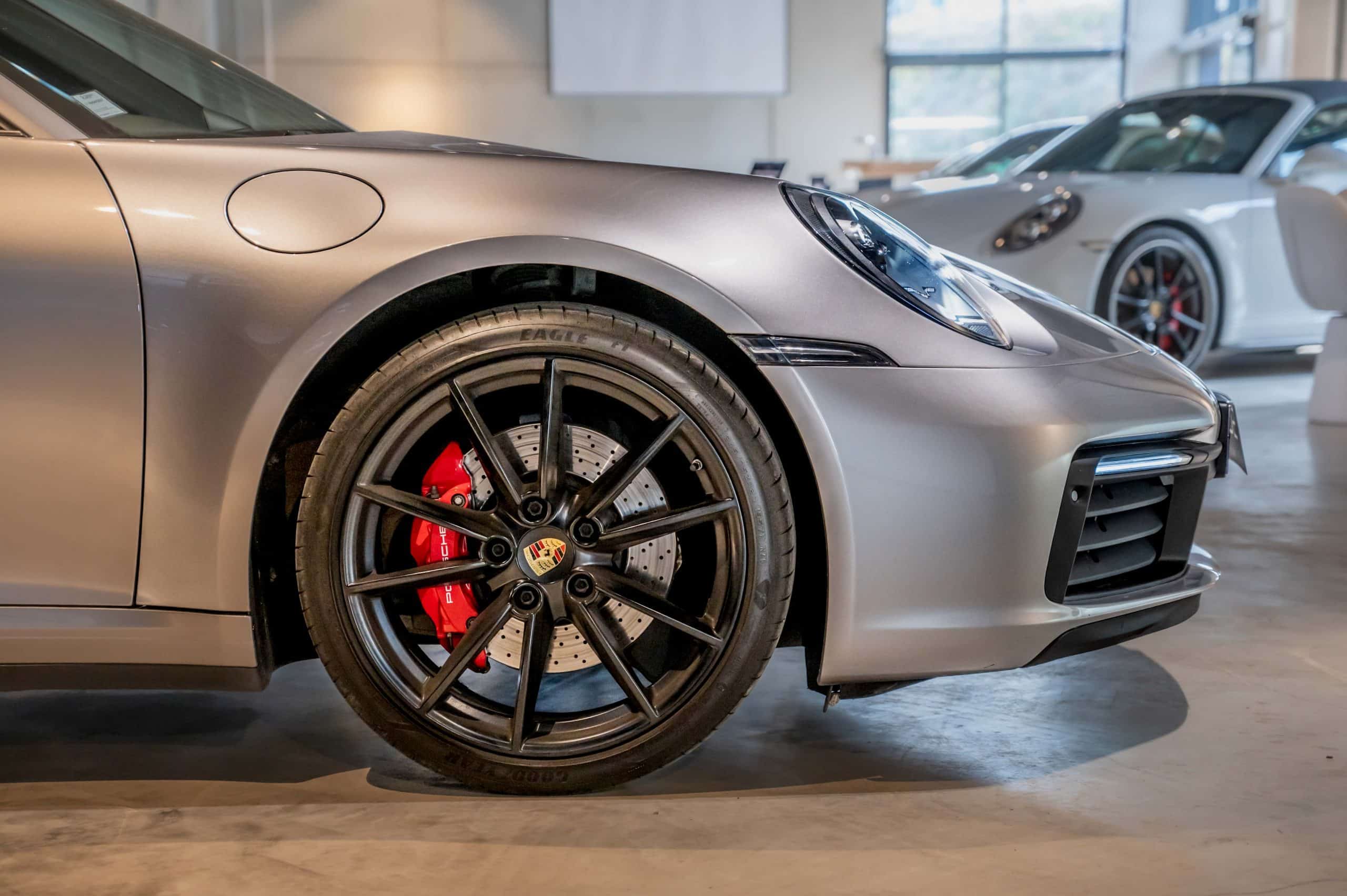 Porsche_911-Carrera-S_argent_09