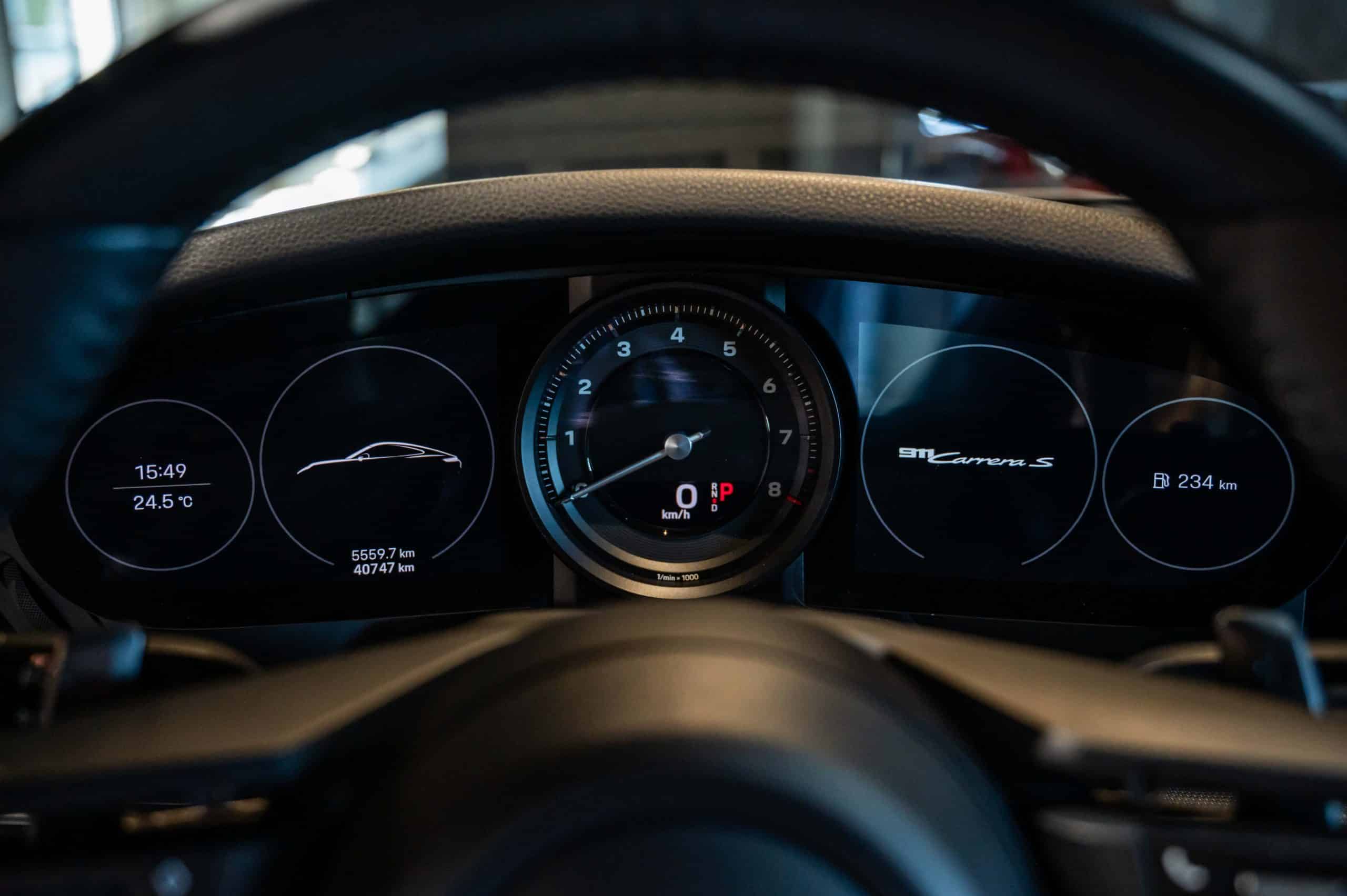 Porsche_911-Carrera-S_argent_17