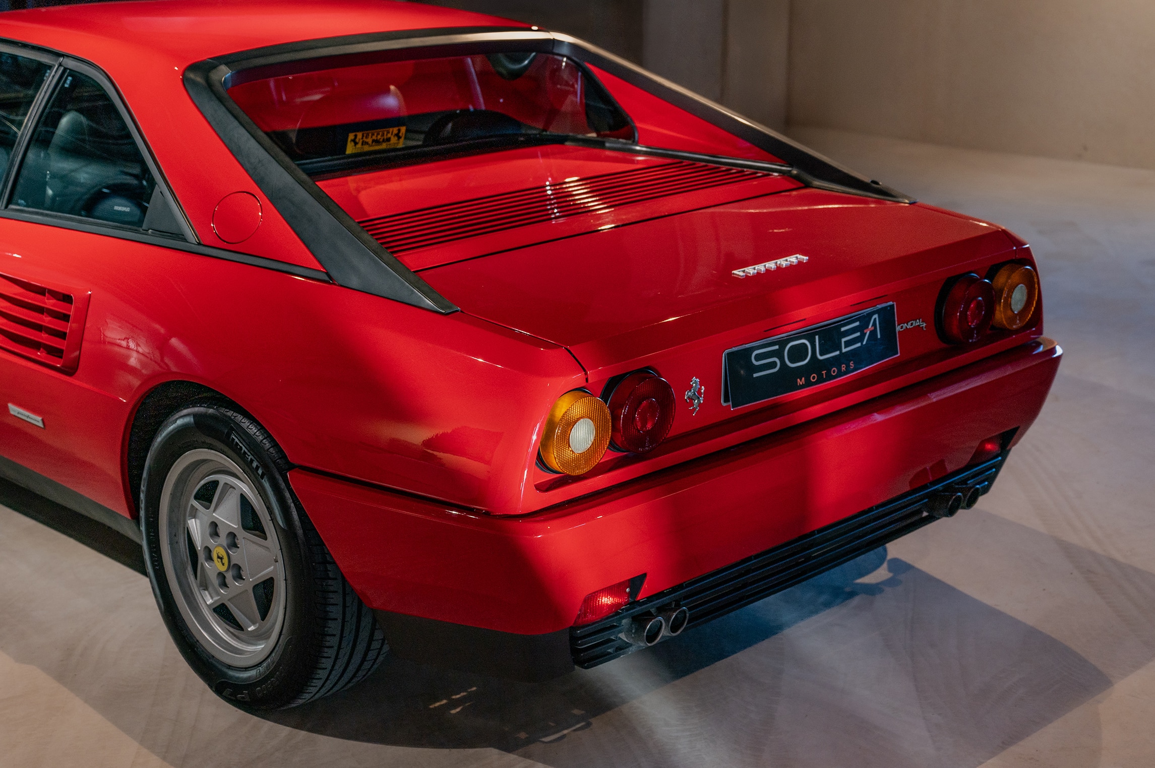 Ferrari_Mondial_18
