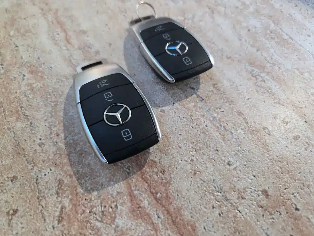 W103421779_STANDARD_16