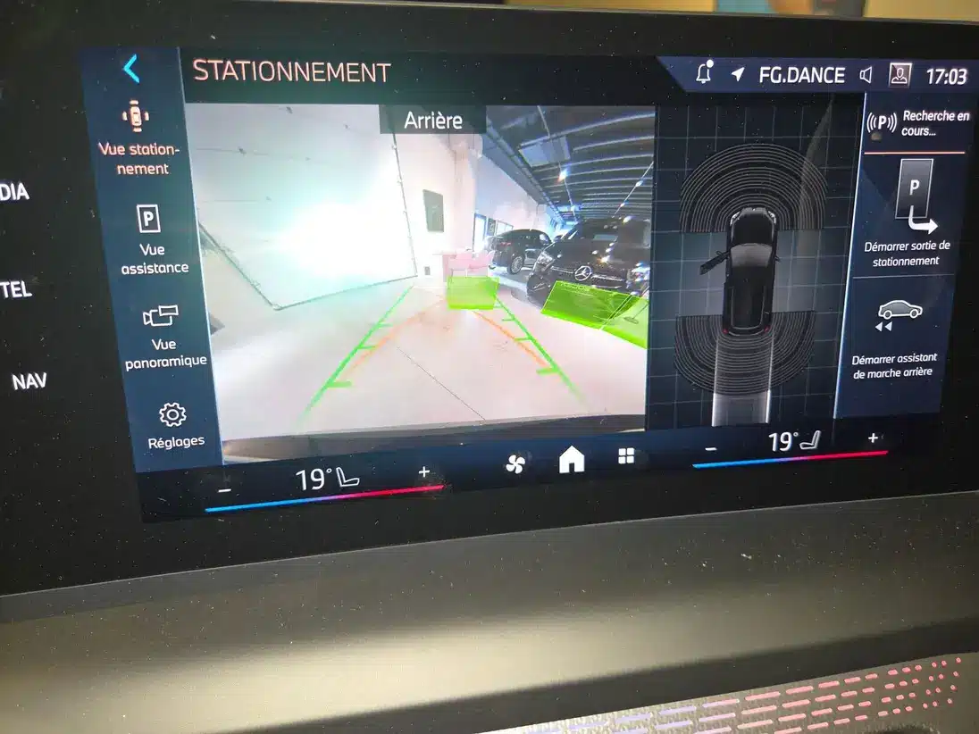 W103425419_STANDARD_16