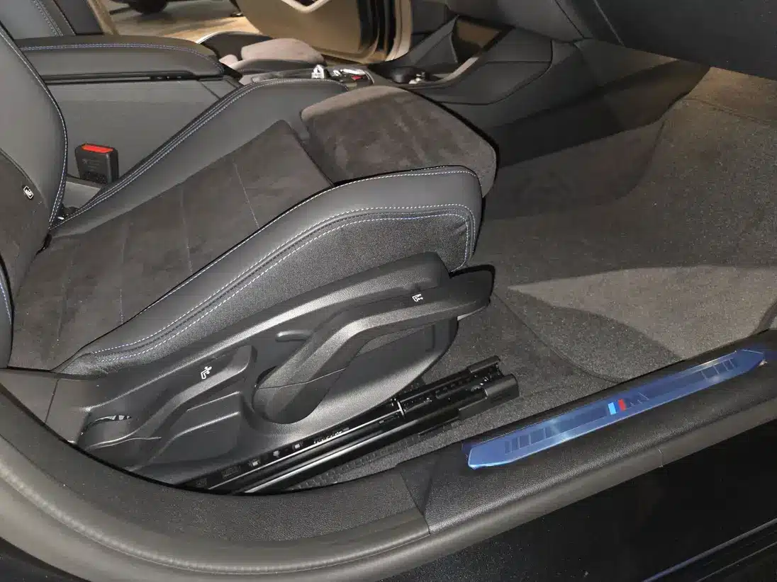 W103425419_STANDARD_19