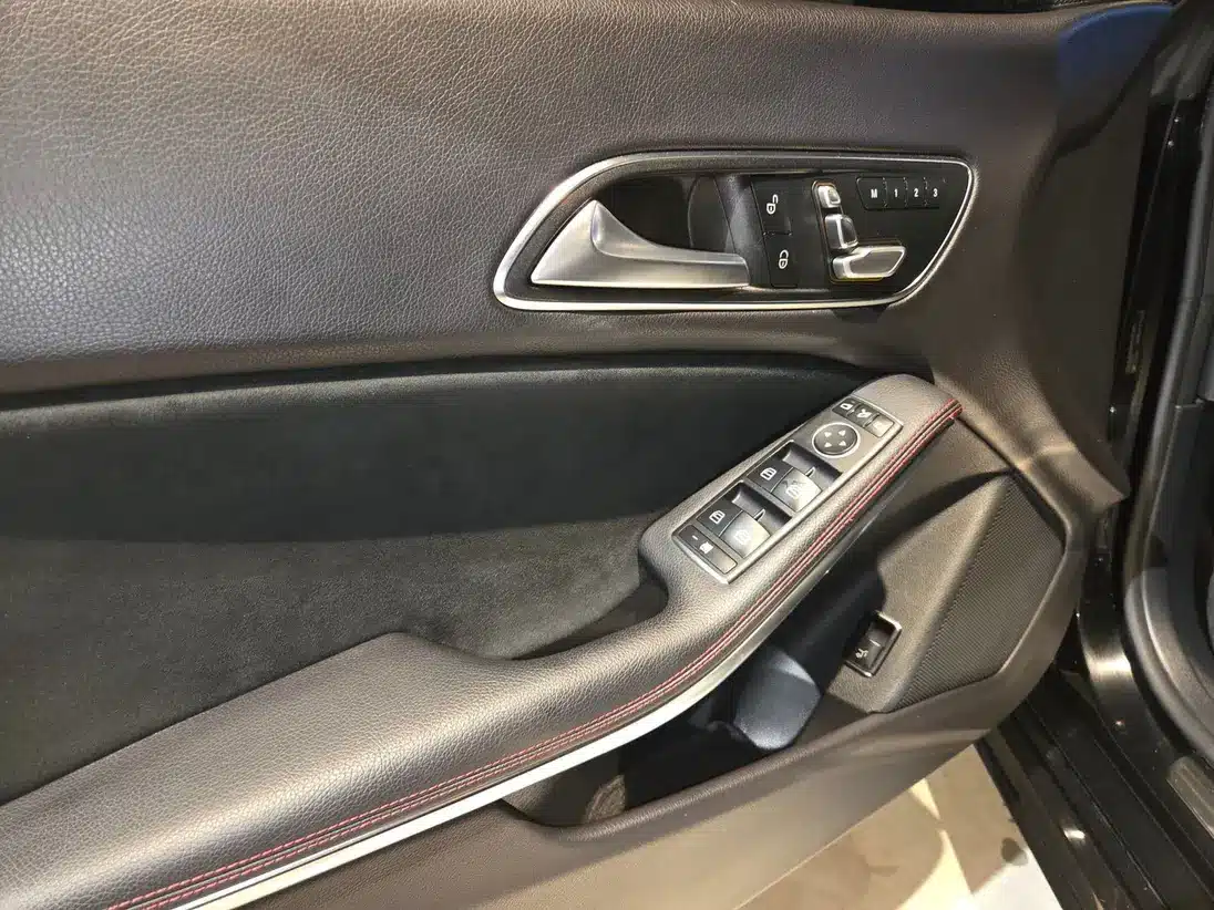 W103426497_STANDARD_16