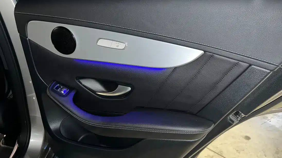 W103426841_STANDARD_19