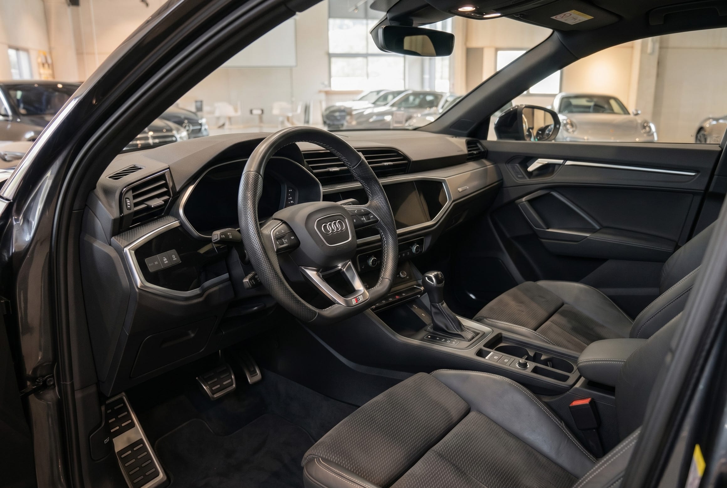 Q3 Sline 35TFSI 150ch S-tronic 7 poste de conduite