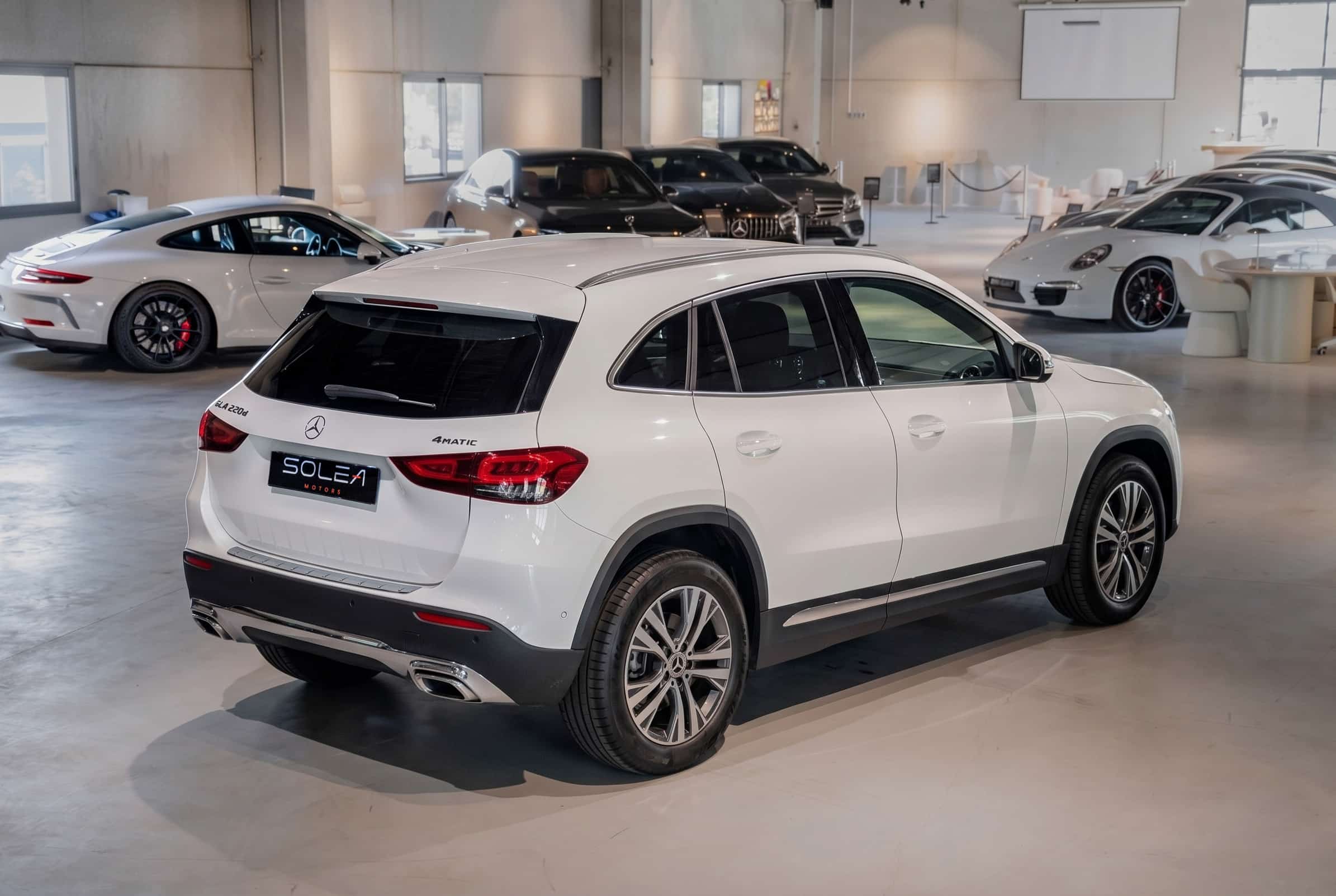 MB GLA 200D 34 arrière droit