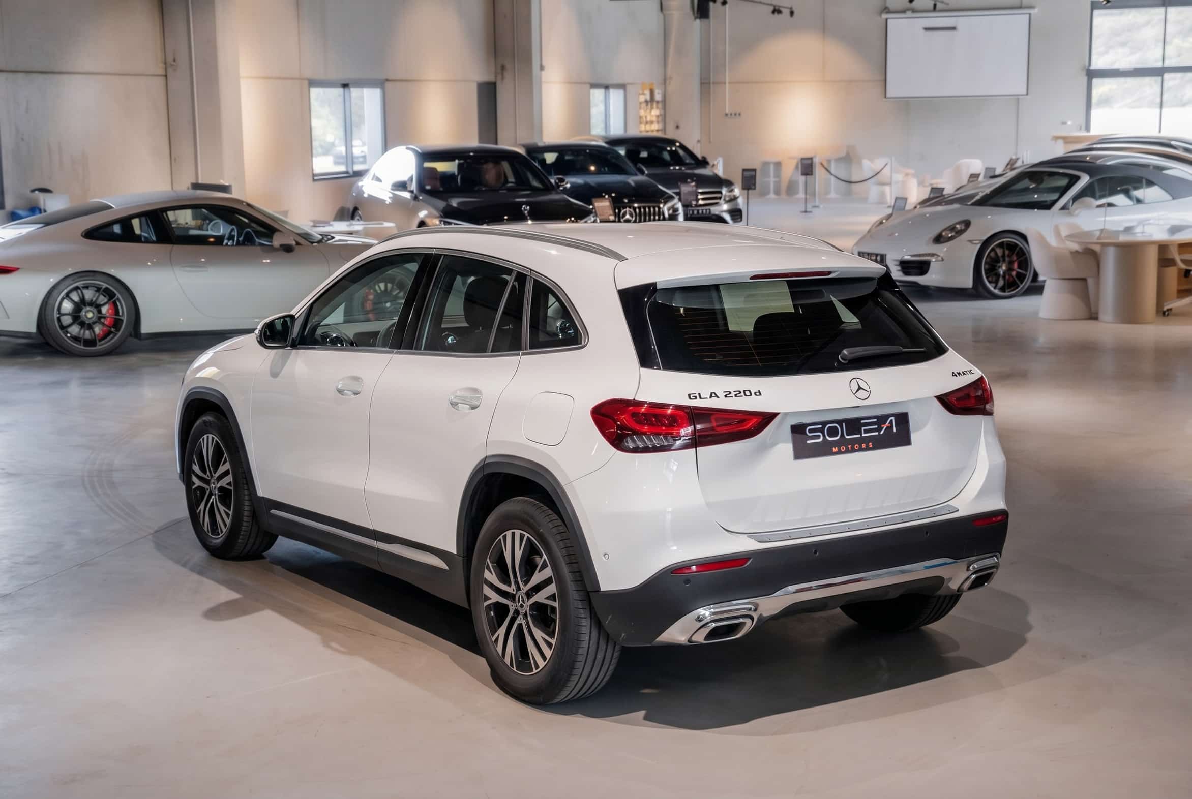 MB GLA 200D 34 arrière gauche