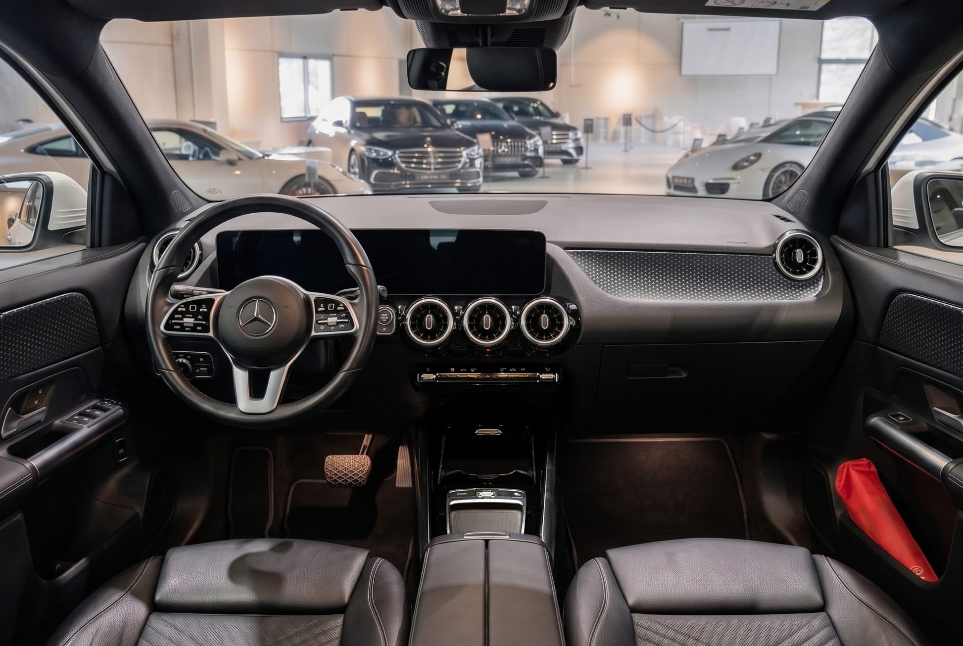MB GLA 200D intérieur